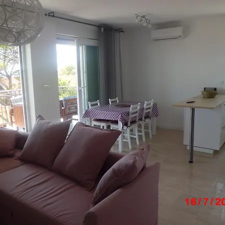 Apartment Viskovic Makarska